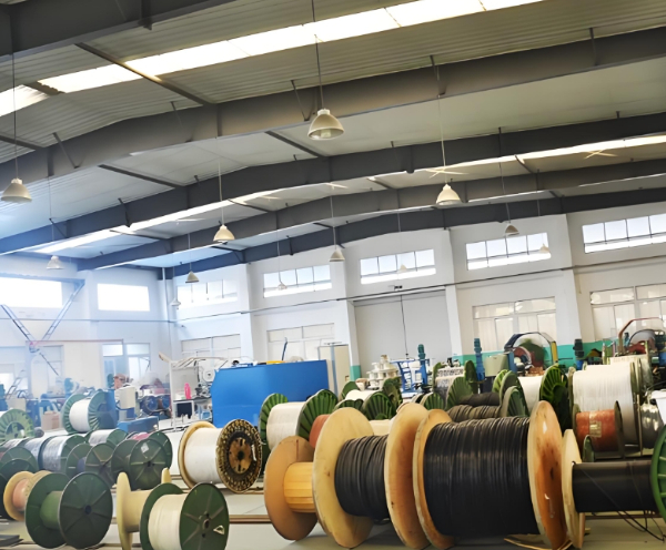 南方一線電纜為您總結耐火電纜的主要優(yōu)點有哪些.jpg 南方一線電纜為您總結耐火電纜的主要優(yōu)點有哪些.jpg